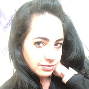 Meet your Posher, Roxana